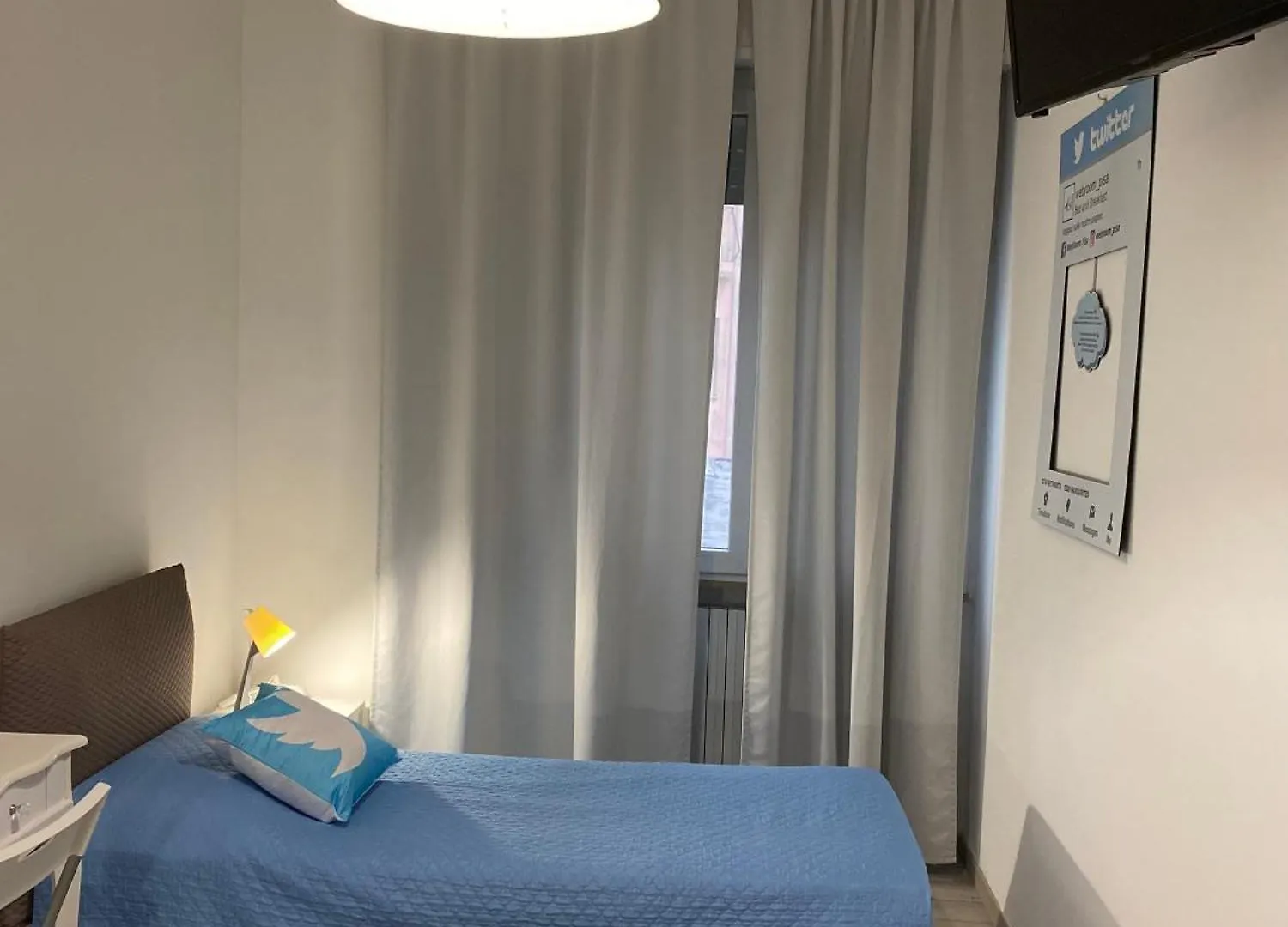 Guest House Web Room Pisa Italia